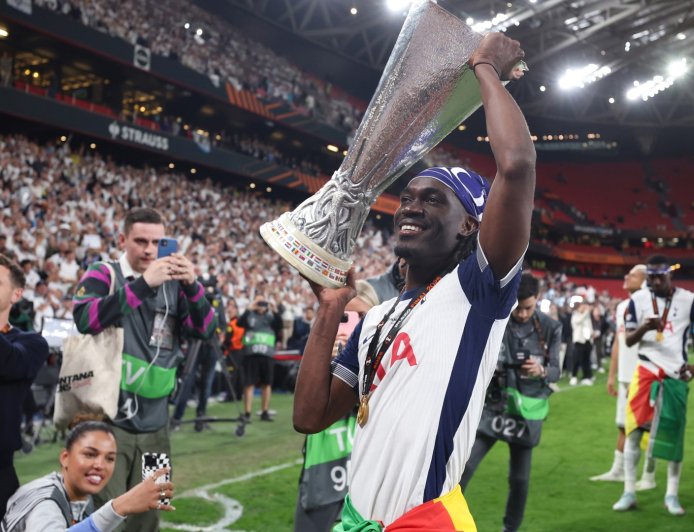 West Ham add Tottenham Hotspur star to list of midfield targets