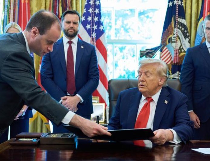 美国政府成为了英特尔的第一大股东，然后呢？