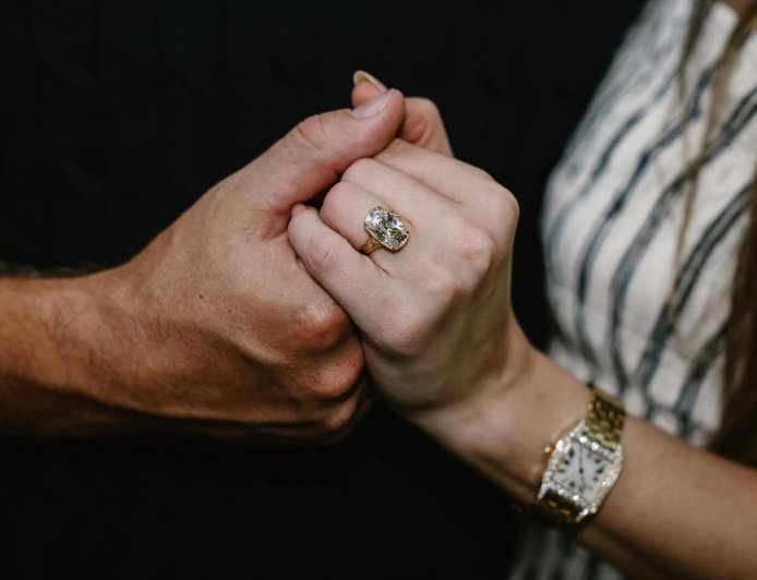 How Travis Kelce Picked Out Taylor Swift's Engagement Ring: Source