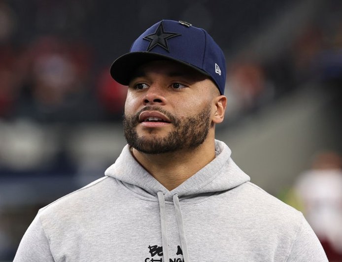 Cowboys' Dak Prescott confident Micah Parsons will suit up in season opener despite contract standoff