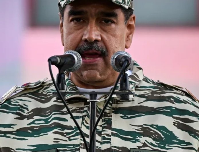 委内瑞拉向哥伦比亚边境派兵 美国军舰加入打击贩毒集团行动