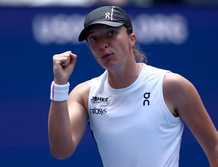 ‘Off the boil’ – Iga Swiatek urged to practice immediately despite history-making US Open win