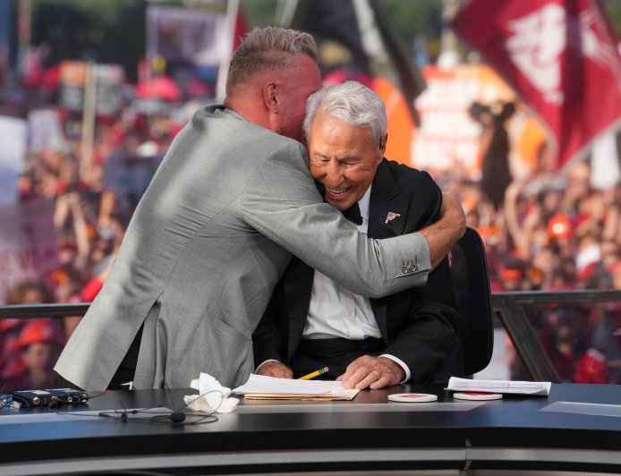 Sportscaster Lee Corso Signs Off From 'College GameDay' After 38 Years
