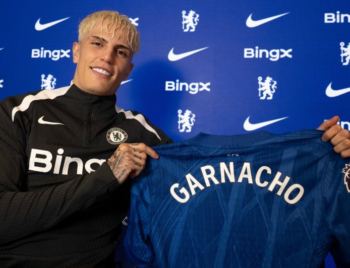 Chelsea make offer for new forward as Alejandro Garnacho&#8217;s £40million transfer is confirmed