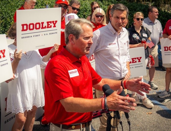 Gov. Brian Kemp endorses former football coach Derek Dooley outside Georgia stadium for 2026 US Senate bid