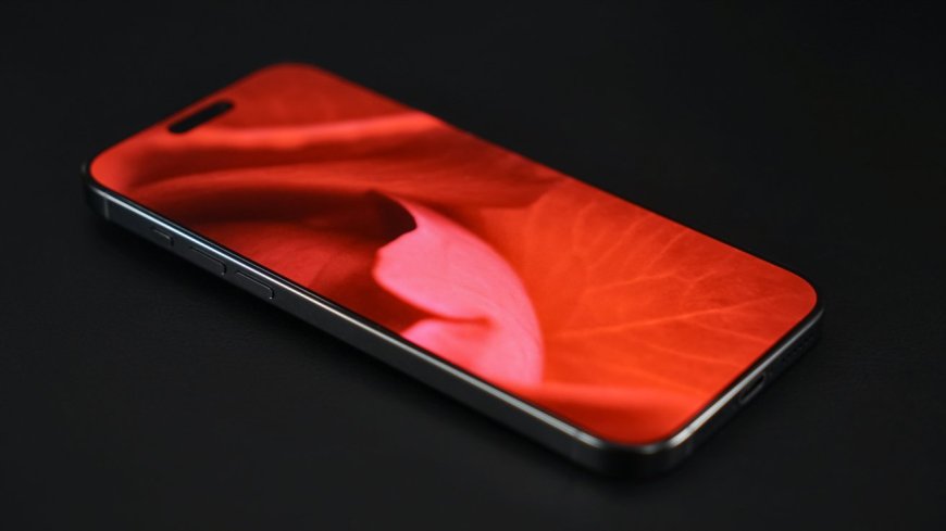 苹果 1000 亿美元追加投资让特朗普松口:iPhone 短期内不会美国组装
