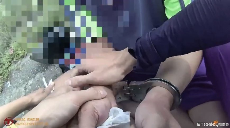 不打方向燈右轉遭攔查　屏東騎士竟對警揮拳！又是酒駕