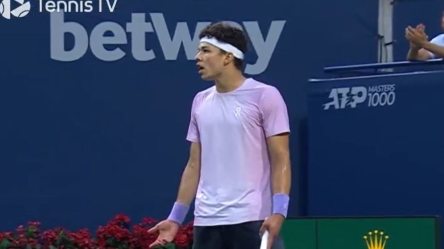 Canadian Open final halted as crowd suddenly erupts to leave players baffled