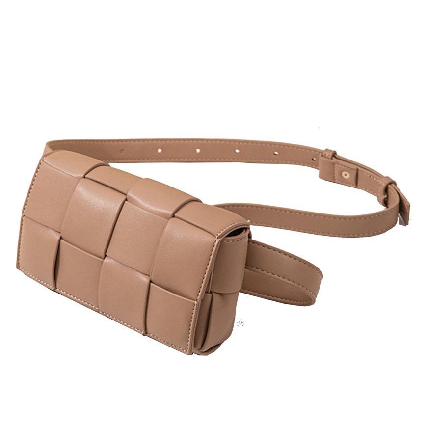 Jennifer Aniston’s Go-To Woven Bag Is a Hands-Free Staple — Get the Look