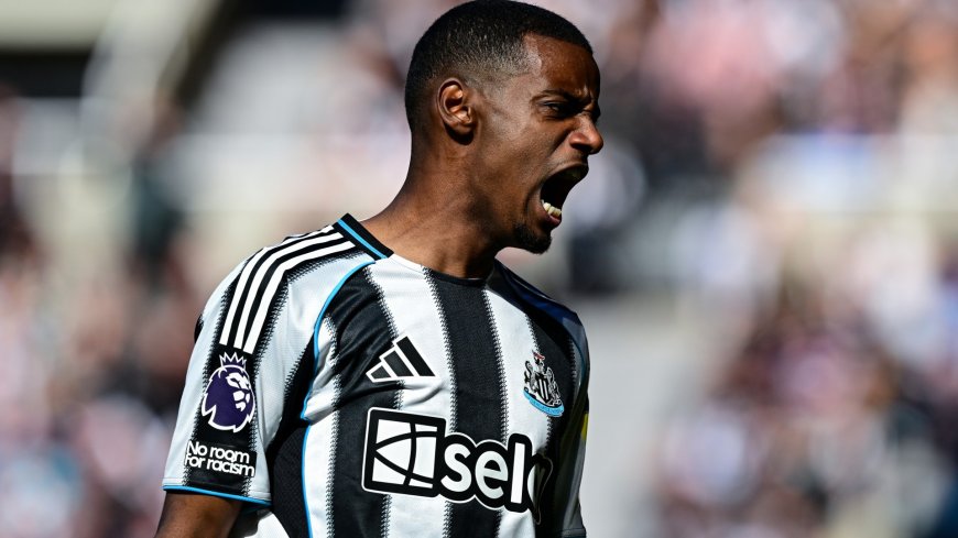 Alexander Isak slammed for ‘holding club to ransom’ by ex-Newcastle boss as warning given about Liverpool transfer