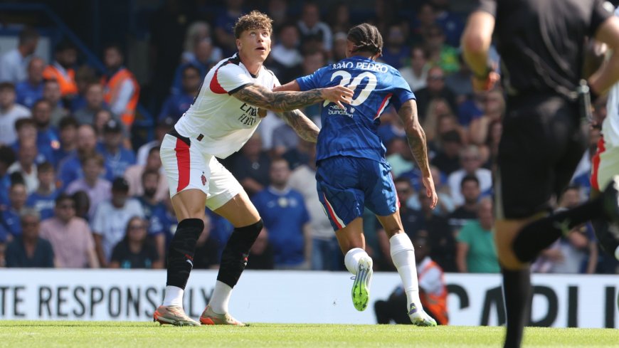 AC Milan star has nightmare 18 minutes against Chelsea with own goal and red card