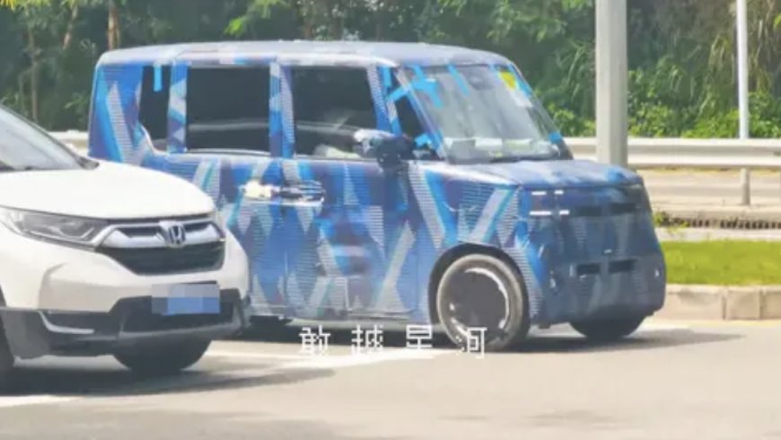 比亚迪日本市场特供 K-Car 车型谍照曝光:方正外形配后排侧滑门、20 千瓦时电池 WLTC 续航约 180 公里