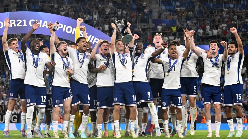 Nottingham Forest strike deal for England Under-21 hero as key contract clauses revealed