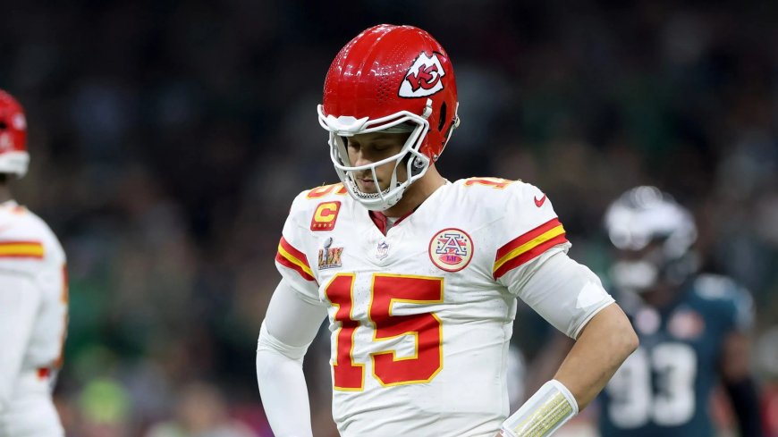 FS1 host gets shredded by fans for insisting that Patrick Mahomes and Travis Kelce are done