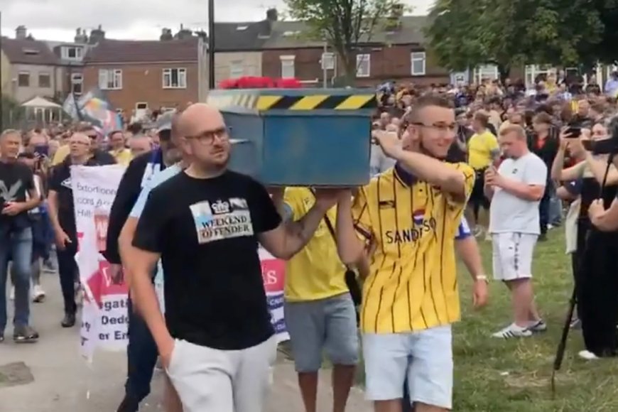 Sheffield Wednesday fans stage mock funeral before return to Hillsborough