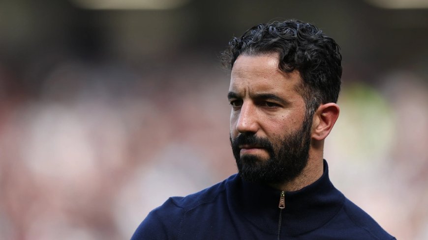 Manchester United urged not to sign for former star who was brutally axed