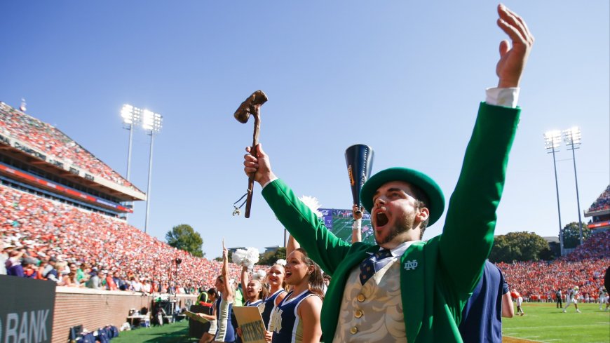 ‘Made by AI’ – Fans and alumni stunned by radical redesign of college football’s iconic logo