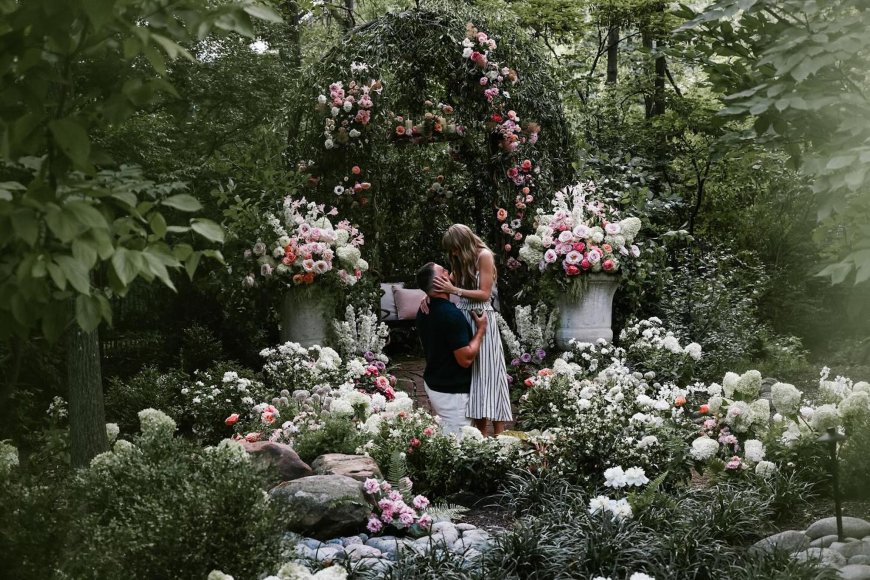 Travis Kelce’s Dad Ed Reveals Time and Location of Taylor Swift Engagement