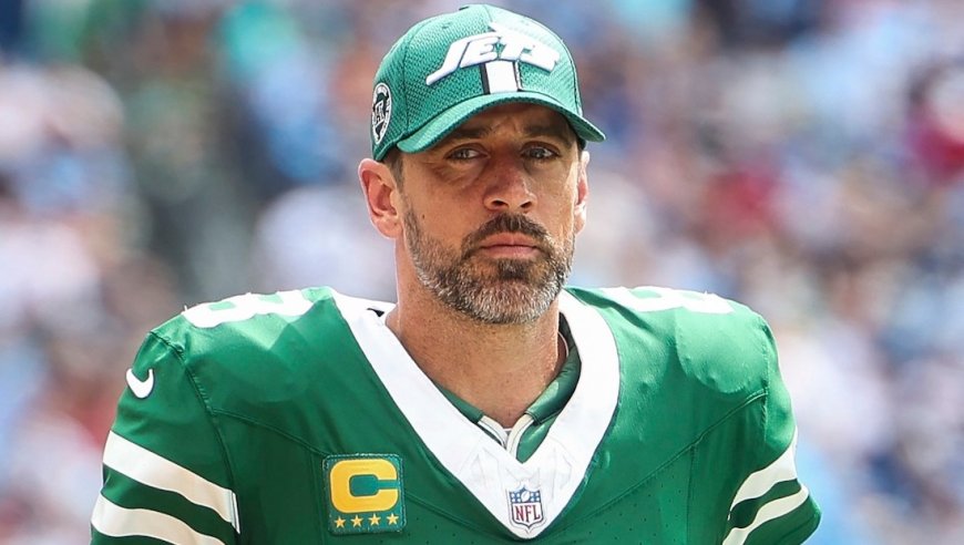 New York Jets WAGs 'Never Saw' Aaron Rodgers' Mysterious Wife