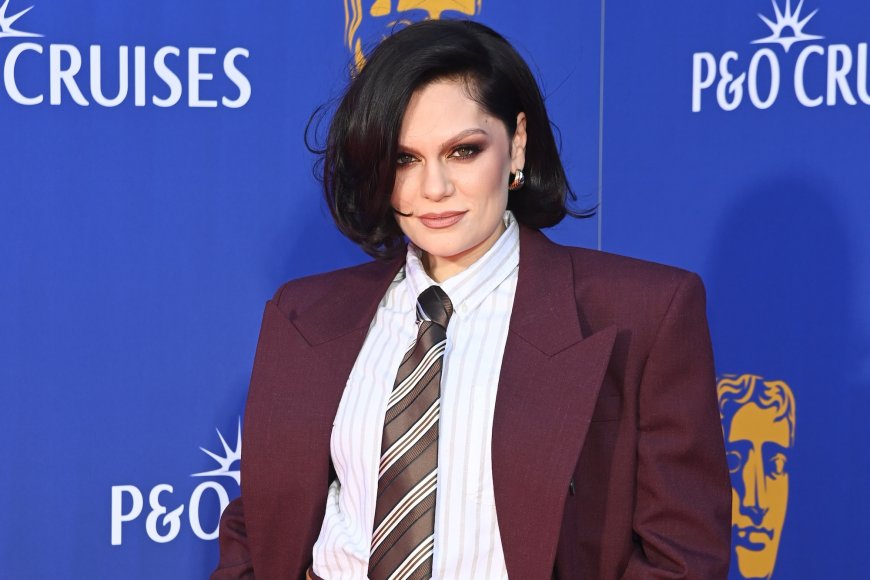 Jessie J Cancels U.S. Tour to Undergo Breast Cancer Surgery: 'Frustrated'