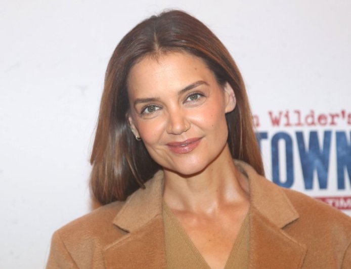 Katie Holmes’ Comfy Sweater Gives New England Rich Mom Vibes — Get the Look for $33