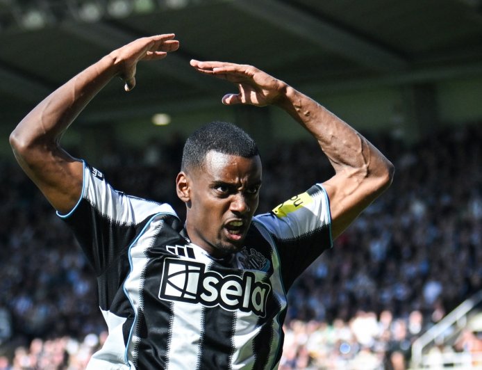 &#8216;Wrong on so many counts&#8217; &#8211; Liverpool warned Alexander Isak could repeat transfer threat to them