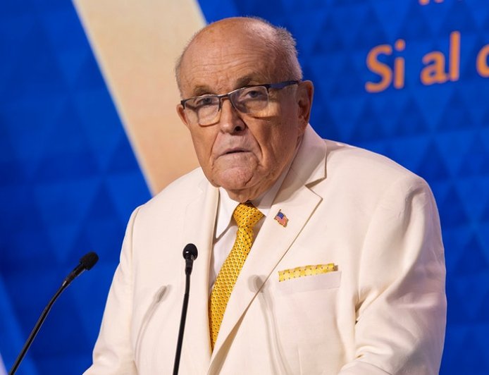 Giuliani car accident not a targeted attack, spokesman says