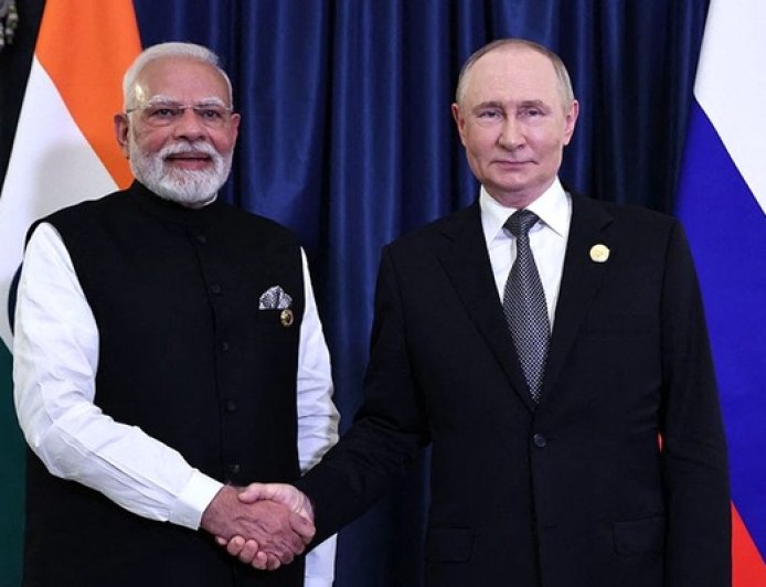 美印关系转冷之时，莫迪与普京会面肯定印俄“特殊关系”