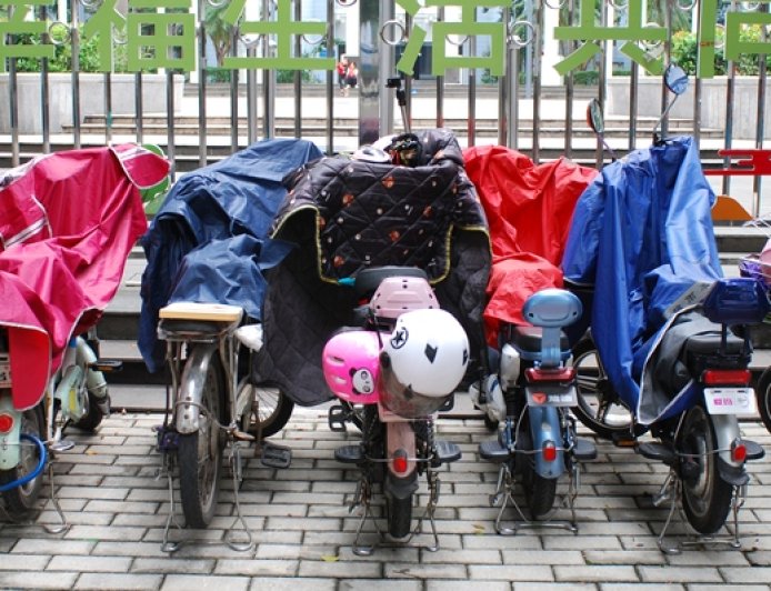 电动自行车新国标今起强制实施，超25km/h直接断电！