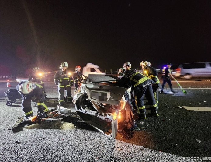快訊/國3烏日段死亡車禍!故障車停輔助道遭追撞...1人慘死