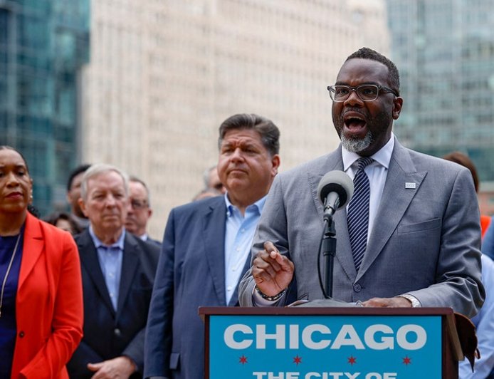 Chicago residents beg for more help as crime wreaks 'havoc’ and more top headlines