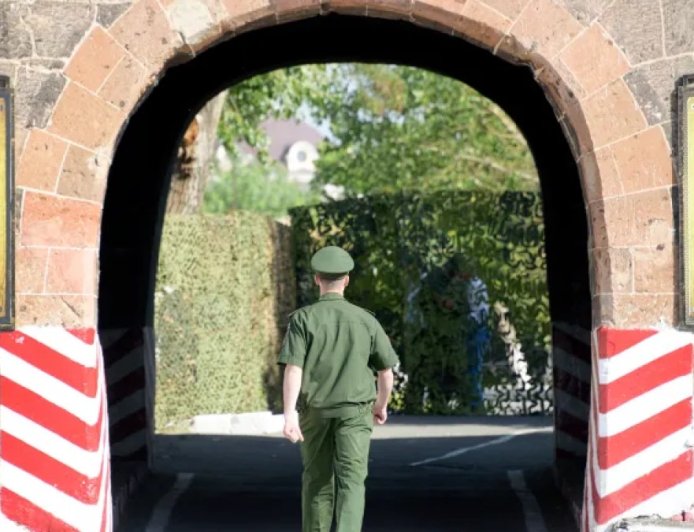 了解俄罗斯在亚美尼亚的军事基地：是时候撤除它了吗？