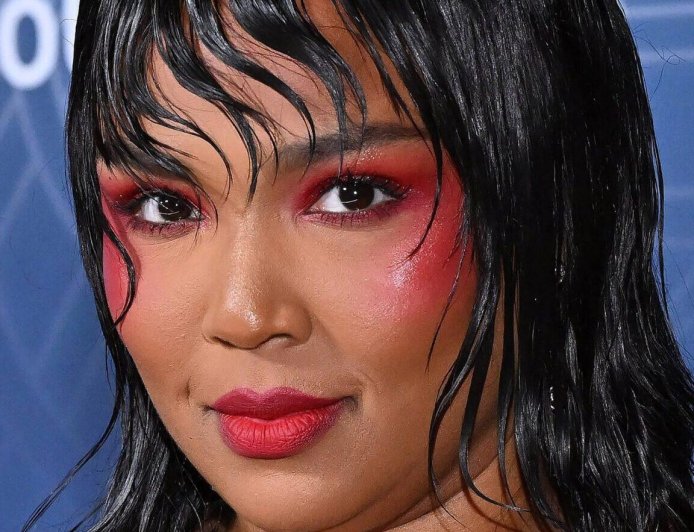 Lizzo Proves She’s ‘Hot AF’ In Latest Slim-Down Instagram Reveal