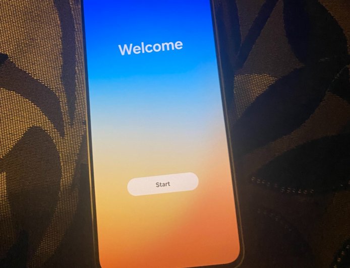 三星 Galaxy S25 FE 手机真机曝光：Exynos 2400 芯片，支持完整 Galaxy AI 功能