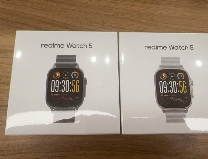 realme 真我 Watch 5 智能手表实物曝光：1.97 英寸屏幕、460mAh 电池、可追踪 108 种运动