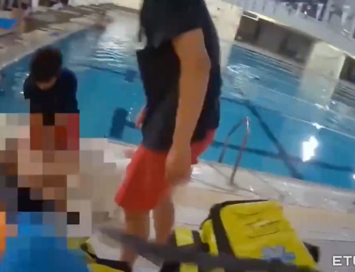 快訊／清大泳池傳溺水！男校友「水面漂浮」無意識送醫搶救中