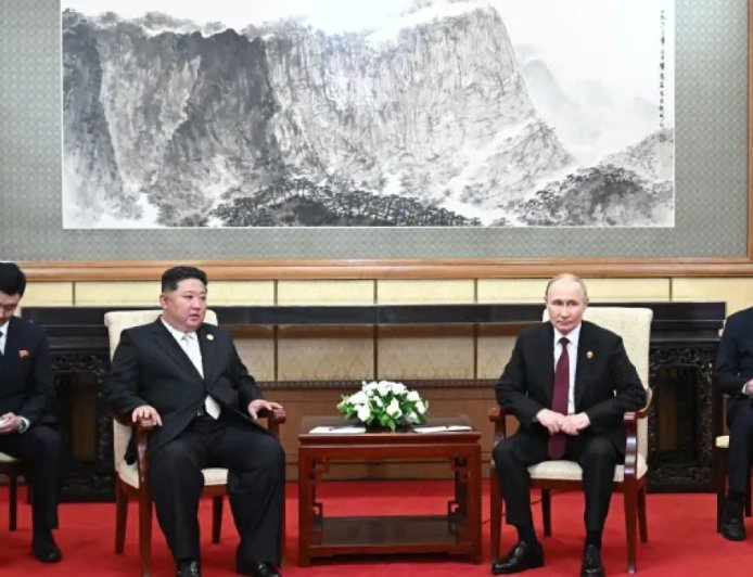 普京与金正恩在北京会晤；克里姆林宫称俄罗斯并未密谋反对美国