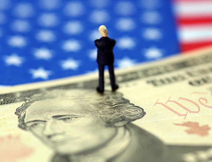 美国财长本周五起面试鲍威尔接任者，候选名单扩大至11人