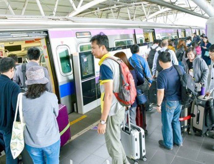 桃園機場捷運電力跳脫異常　19列車、2000旅客受影響