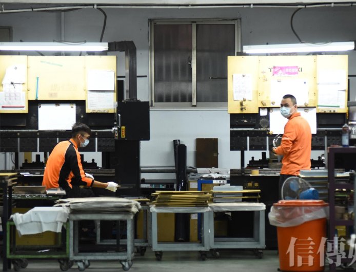 最低薪資怎麼漲？「公式不適用說」引勞團不滿　龔明鑫澄清：絕對遵守審議結果