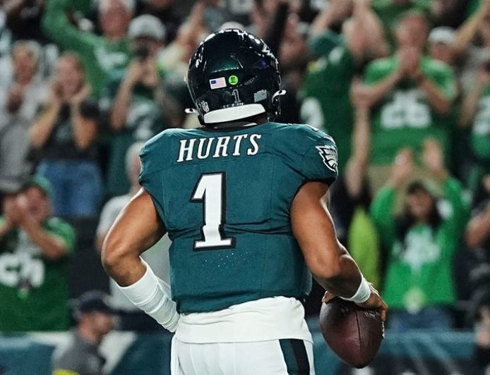 Black national anthem performance before Eagles-Cowboys game sparks social media frenzy
