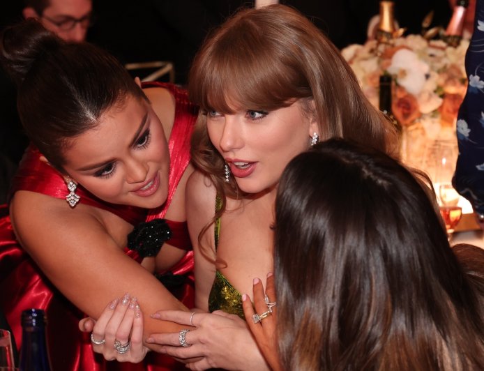 The Funniest Celeb Reactions Straight From the Crowd at Awards Shows