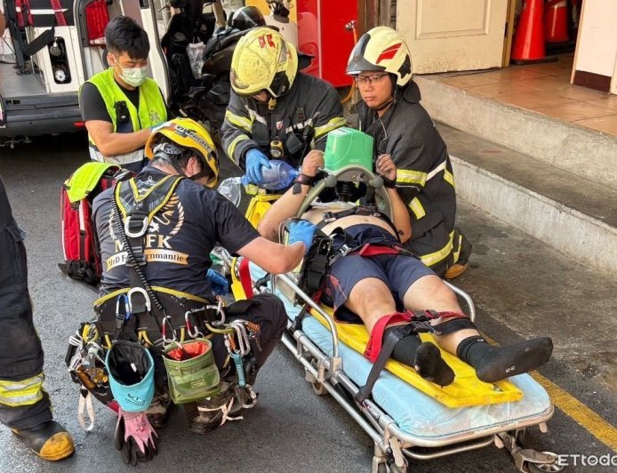 快訊／中和男修監視器墜電梯井亡　妻悲痛急衝醫院見最後一面