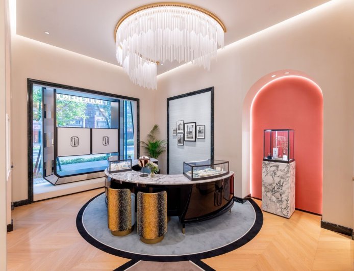 珠寶店竟有寵物休憩區　Boucheron新店致敬品牌寵貓