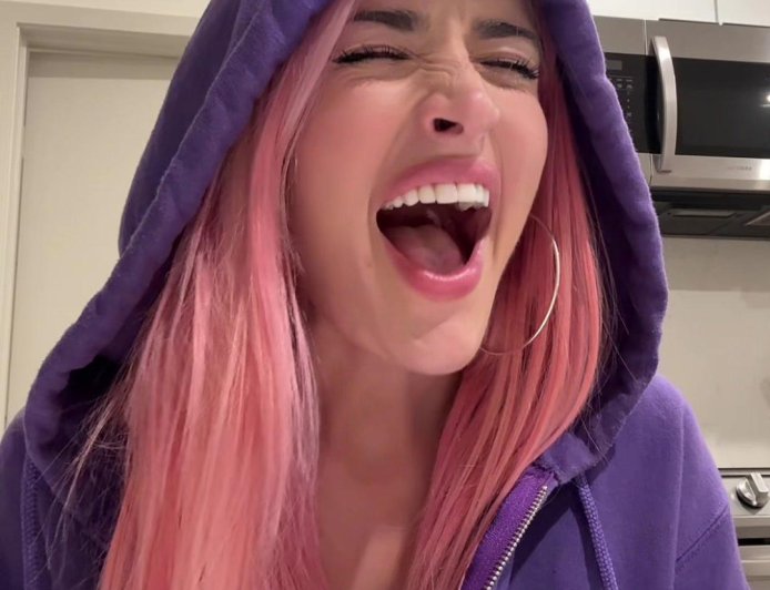 Sami Sheen Lets Out a Scream Amid Mom Denise Richards' Recent Divorce Drama