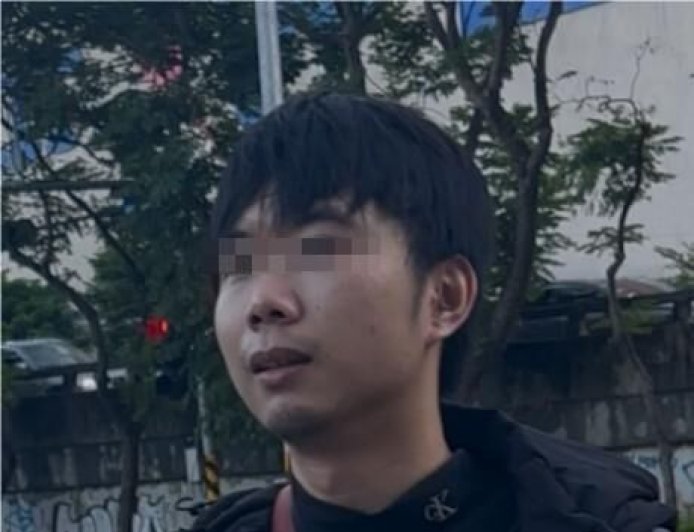 噁男裕隆城伸手戳胸遭抓包!竟回「對對對」 妙齡女PO文曝過程