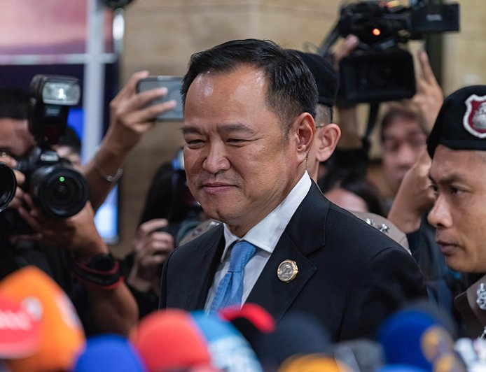 泰国新总理，比他信更“友华”？