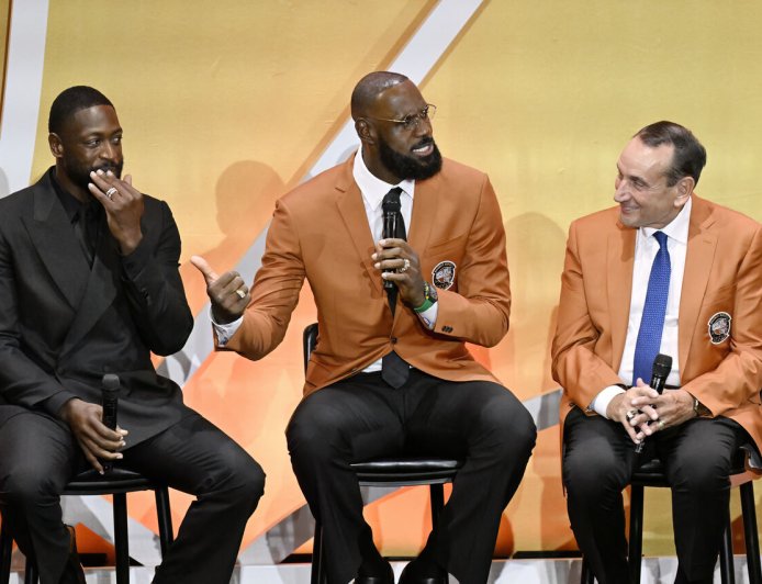 2008救贖之隊名人堂重聚　詹皇致敬Kobe、霍華德妙語掀笑聲