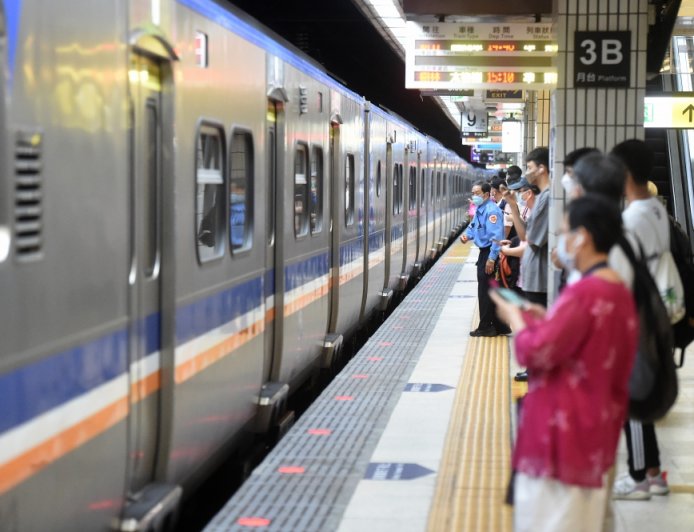 國慶連假火車票將開賣「台鐵加開104班」　這天記得搶