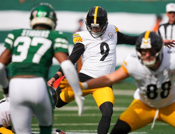 Steelers' Mike Tomlin bizarrely describes kicker Chris Boswell as 'serial killer'